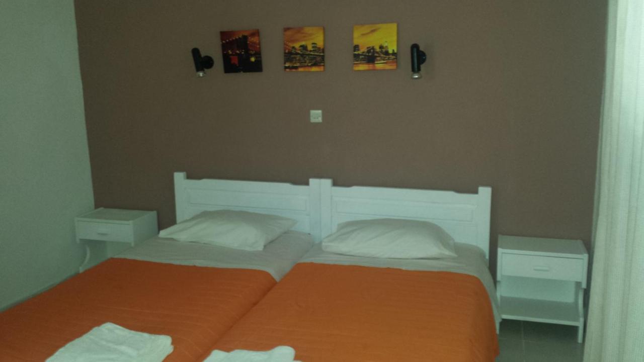 Nikos - Eleni Apartment บาร์บาตี ภายนอก รูปภาพ