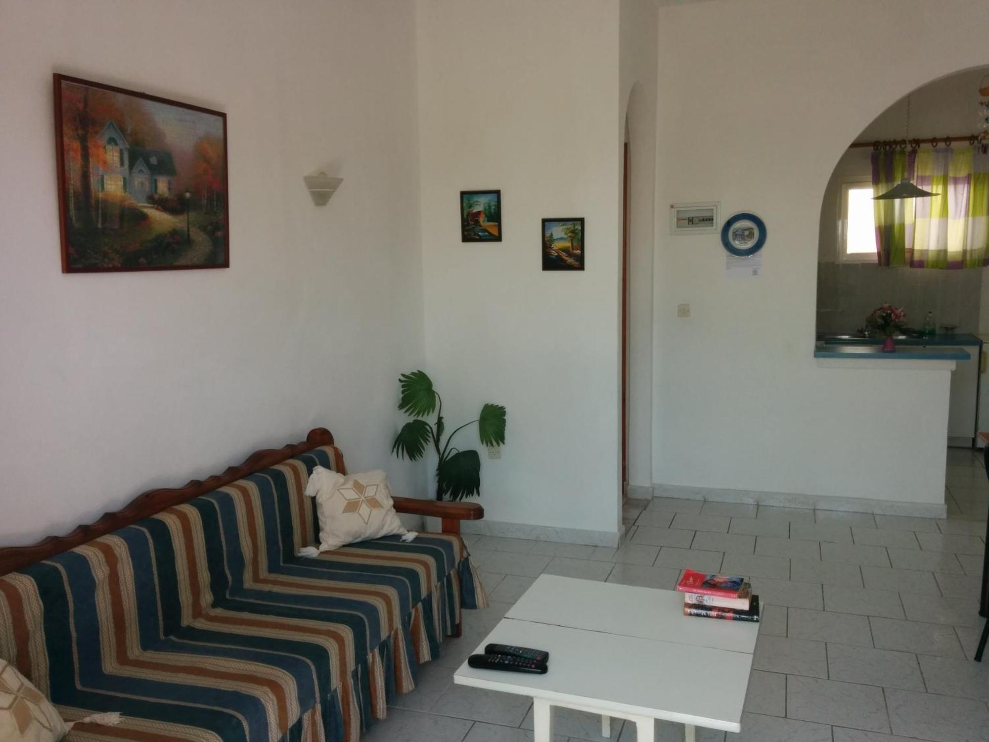 Nikos - Eleni Apartment บาร์บาตี ภายนอก รูปภาพ