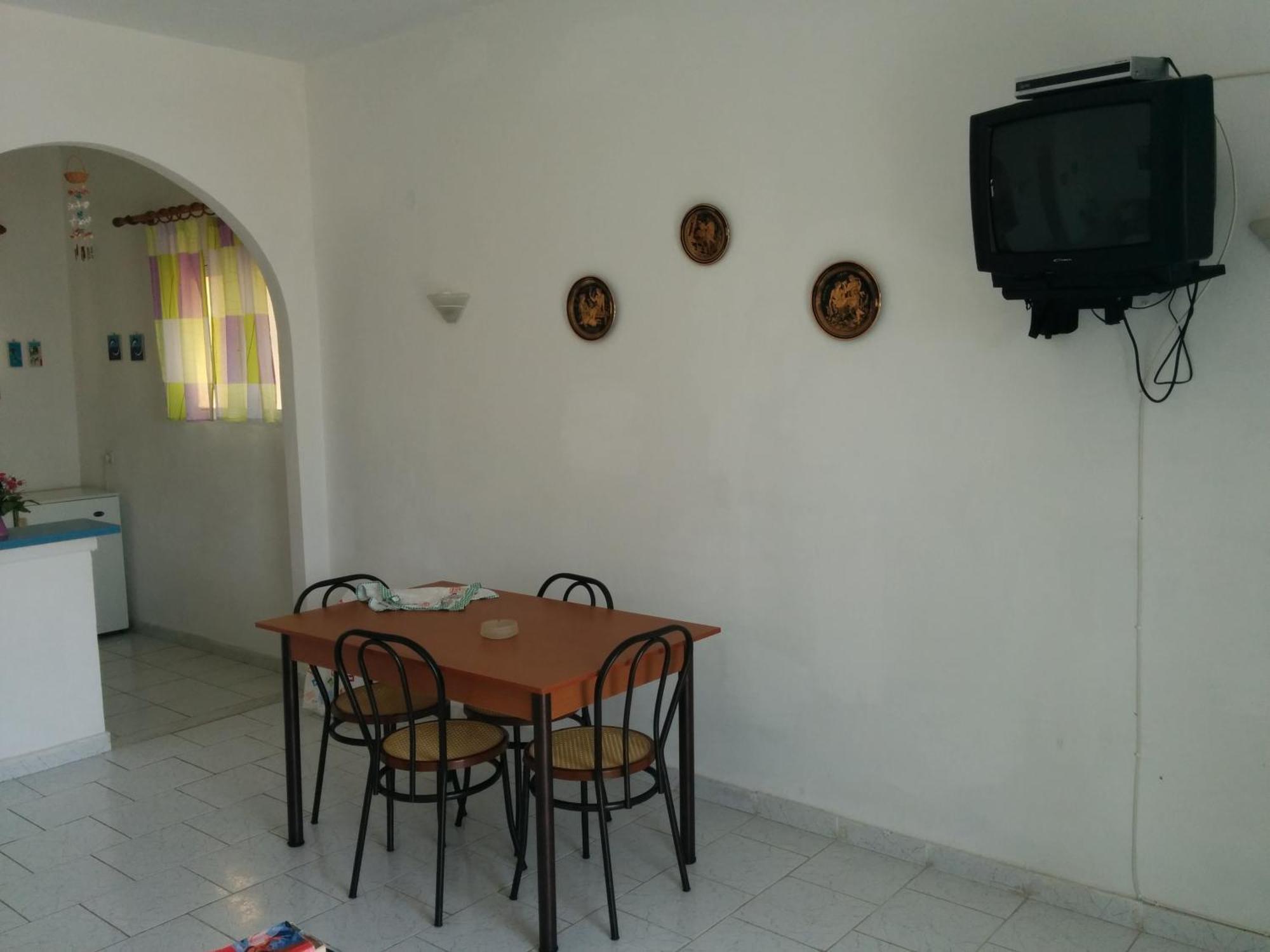 Nikos - Eleni Apartment บาร์บาตี ภายนอก รูปภาพ