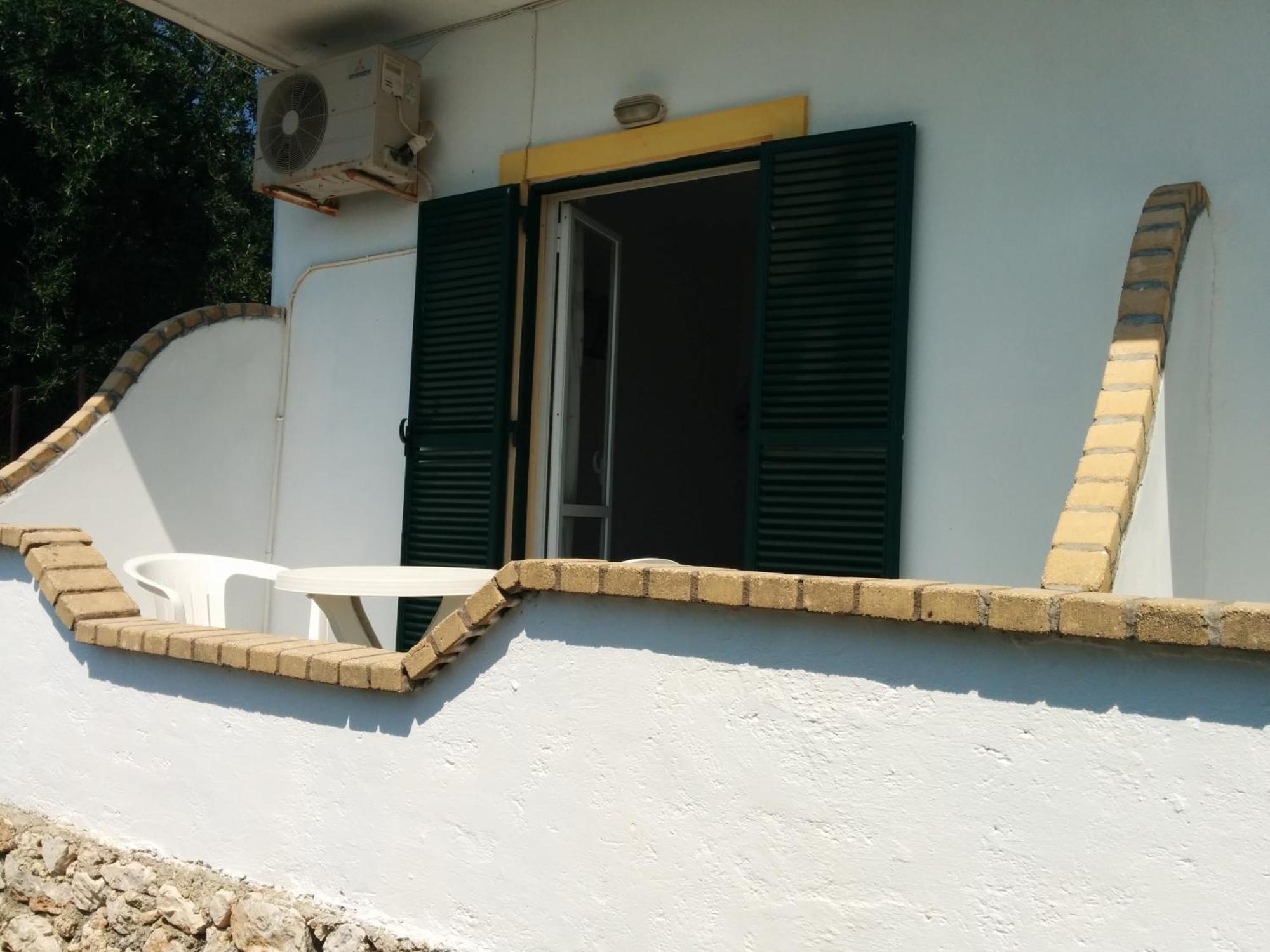 Nikos - Eleni Apartment บาร์บาตี ภายนอก รูปภาพ